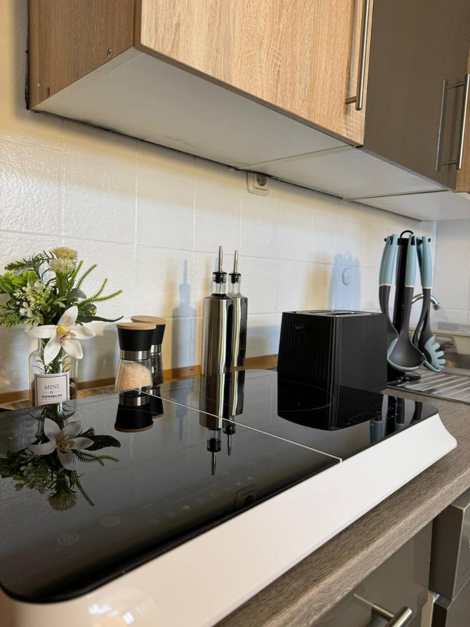 Ama Home Apartment In Hiddenhausen - Wlan, Smart-Tv - Nahe A30 & A2 - Nur 10 Min Von Herford Екстер'єр фото